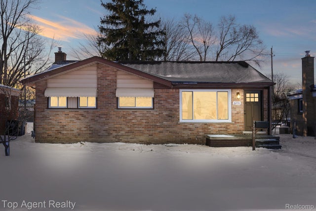 32151 Grandview Avenue, Westland city