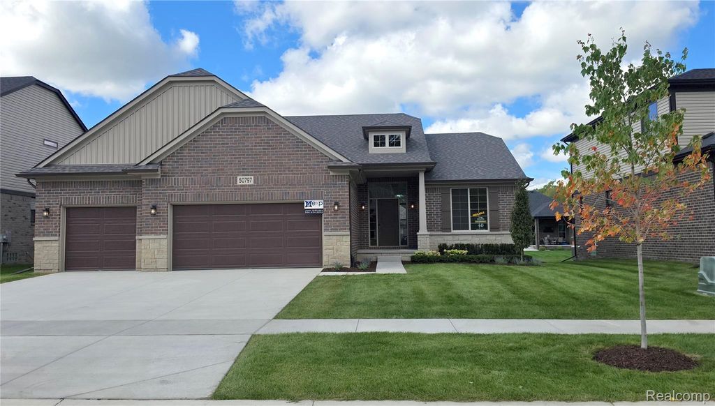 50797 Mistwood Drive, Macomb