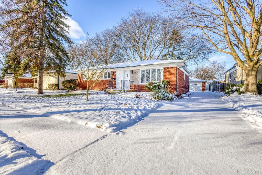 2703 Downey Drive, Troy city