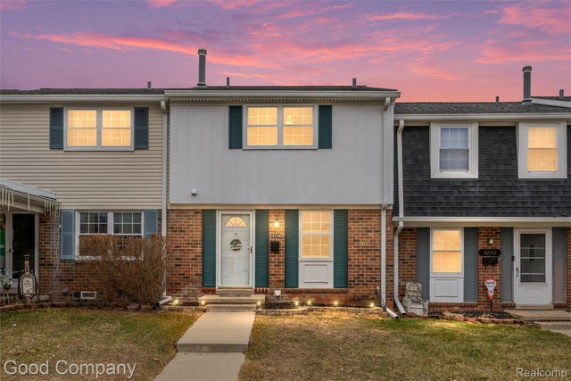 42146 Farragut Court, Northville township