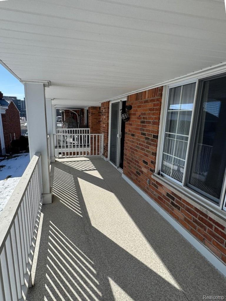 29346 Hoover Road, Warren city