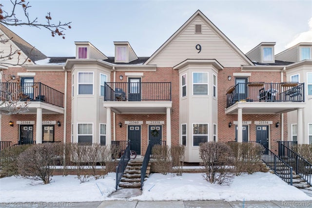 25558 Portico Lane, Novi city