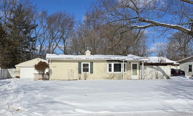 6302 Springdale Boulevard, Grand Blanc charter township