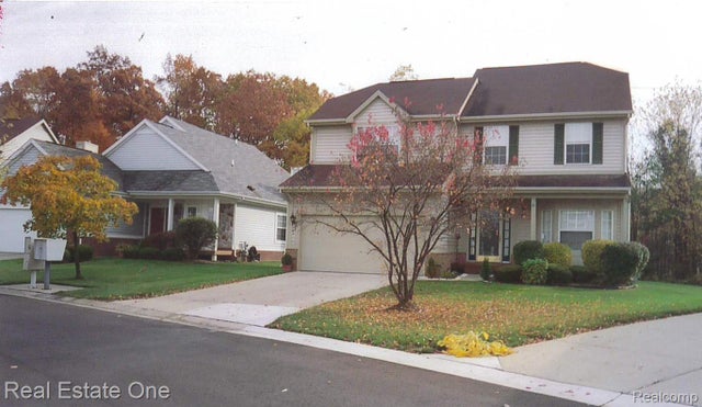 41719 Sleepy Hollow Drive, Novi city