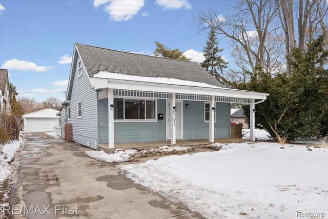 561 Andresen Court, Hazel Park city