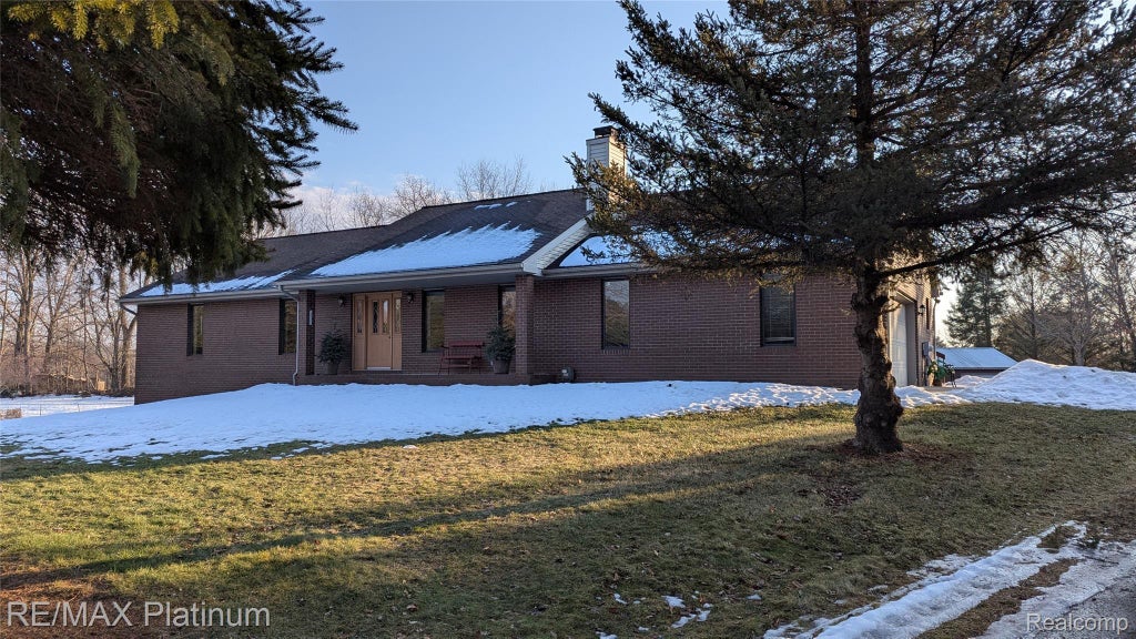 4066 W Knoll, Brighton township