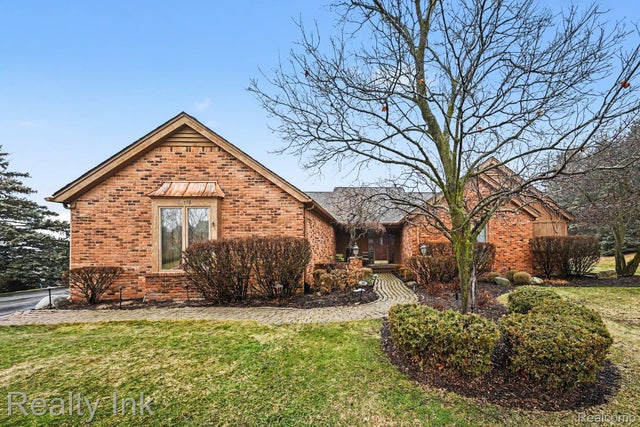 36758 Valley Ridge Drive, Farmington Hills city