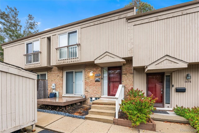 1476 E Oakbrook E, Rochester Hills city