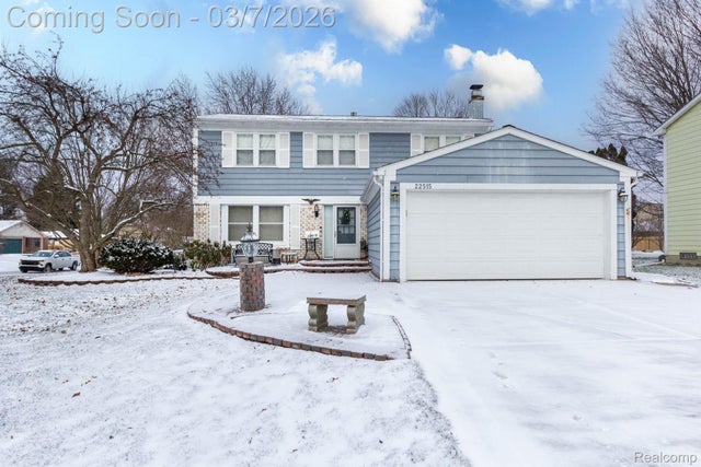 22515 Heatherwoode, Novi city