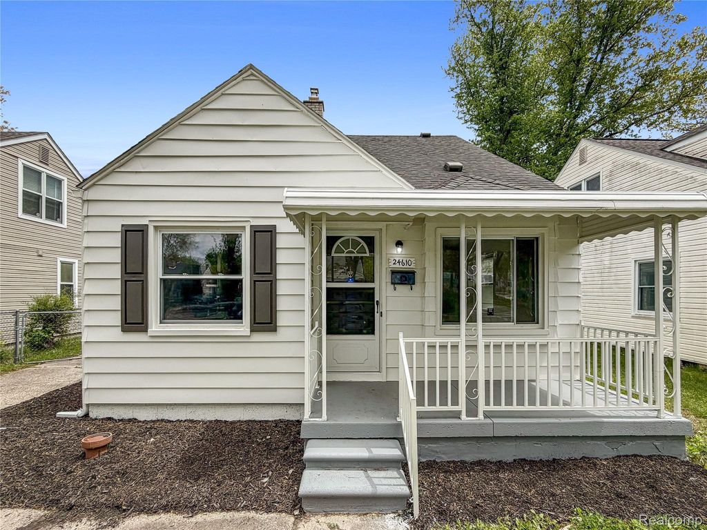 24610 Parklawn Street, Oak Park city