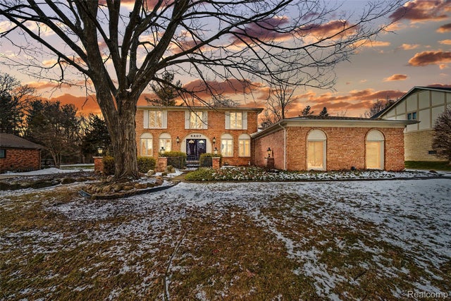 6807 Johnathon Drive, Troy city