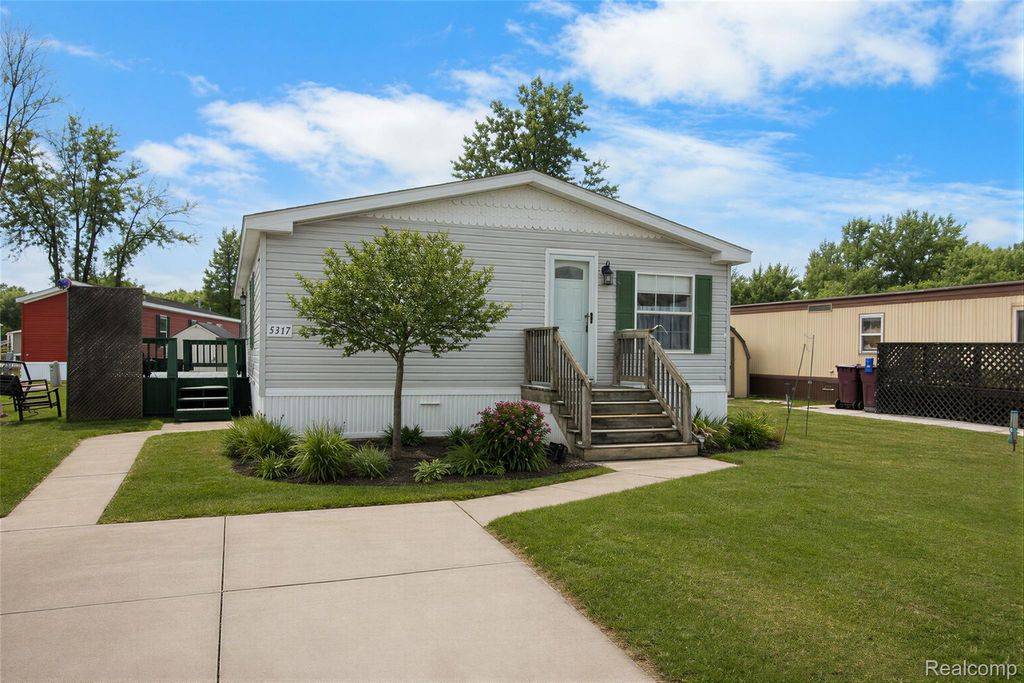 5317 Bart, Casco township