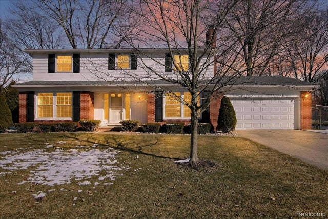 30106 Valley Side Drive, Farmington Hills city
