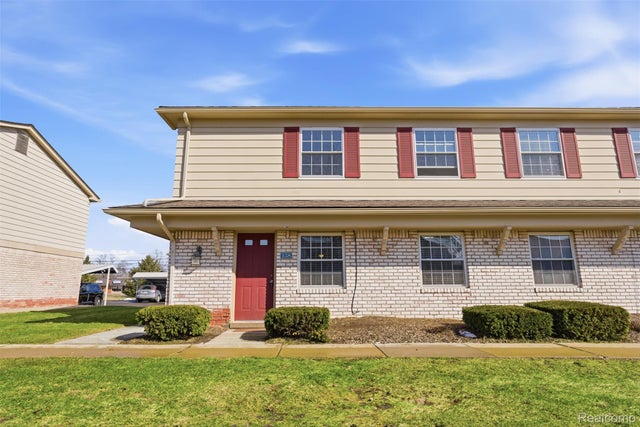 138 Princeton Drive, South Lyon city