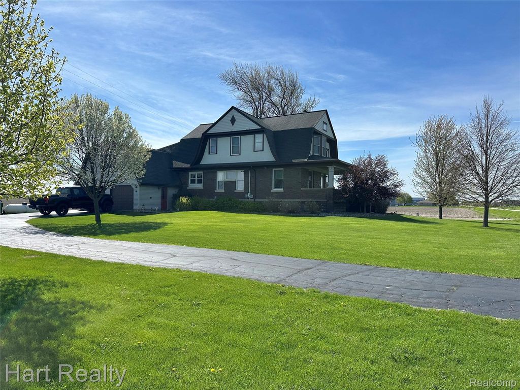 1083 S Van Buren Road, Denmark township