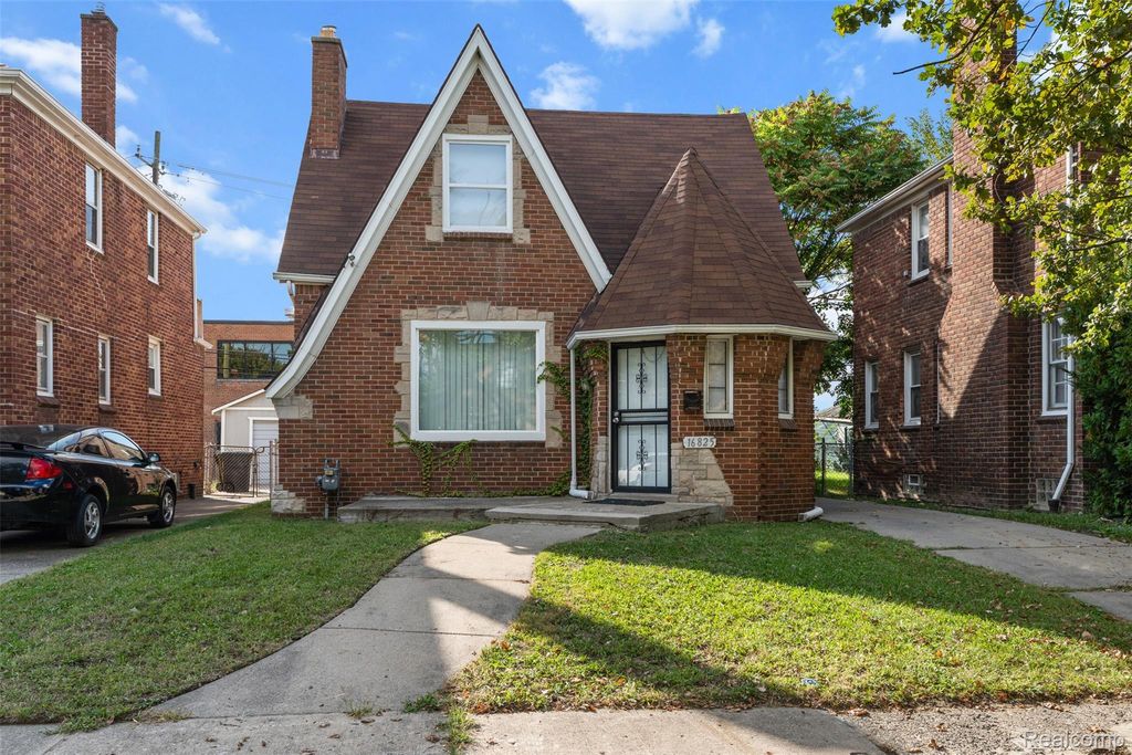 16825 Manor Street, Detroit city