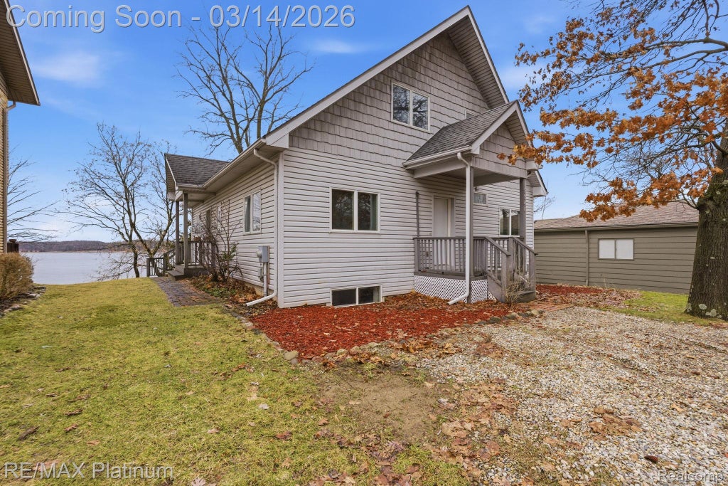 3340 Pineridge Lane, Genoa township