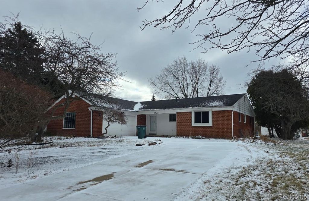 18251 Santa Ann Avenue, Lathrup Village city