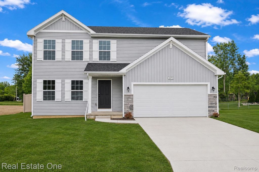 2273 Apple Tree Drive, Burton city