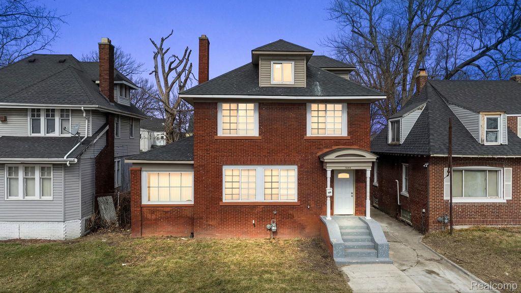 2220 Collingwood Street, Detroit city