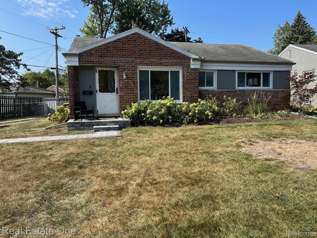 31915 Lamar Drive, Farmington city