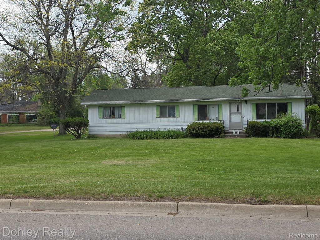 6174 Marlette Street, Marlette city