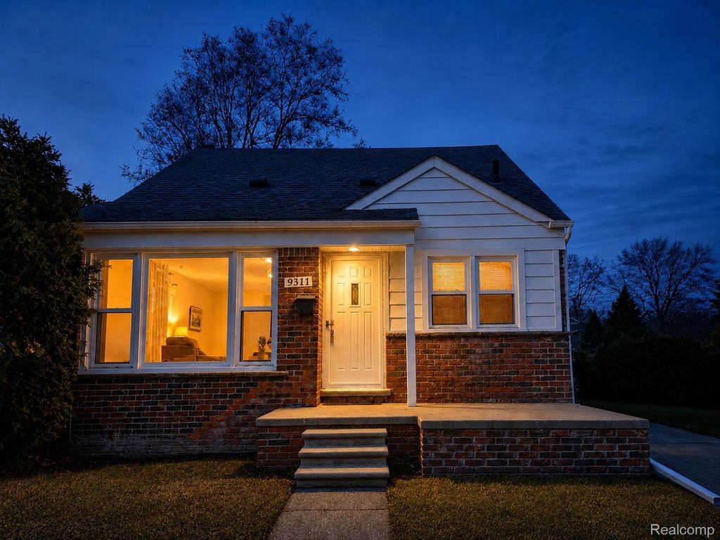 9311 Dixie, Redford charter township