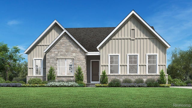 2664 Crystal Lake Drive, Commerce charter township