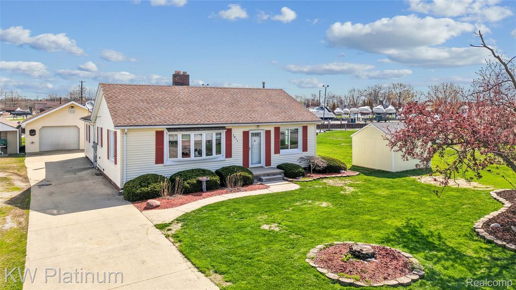 7811 Alexandria Drive, Ira township