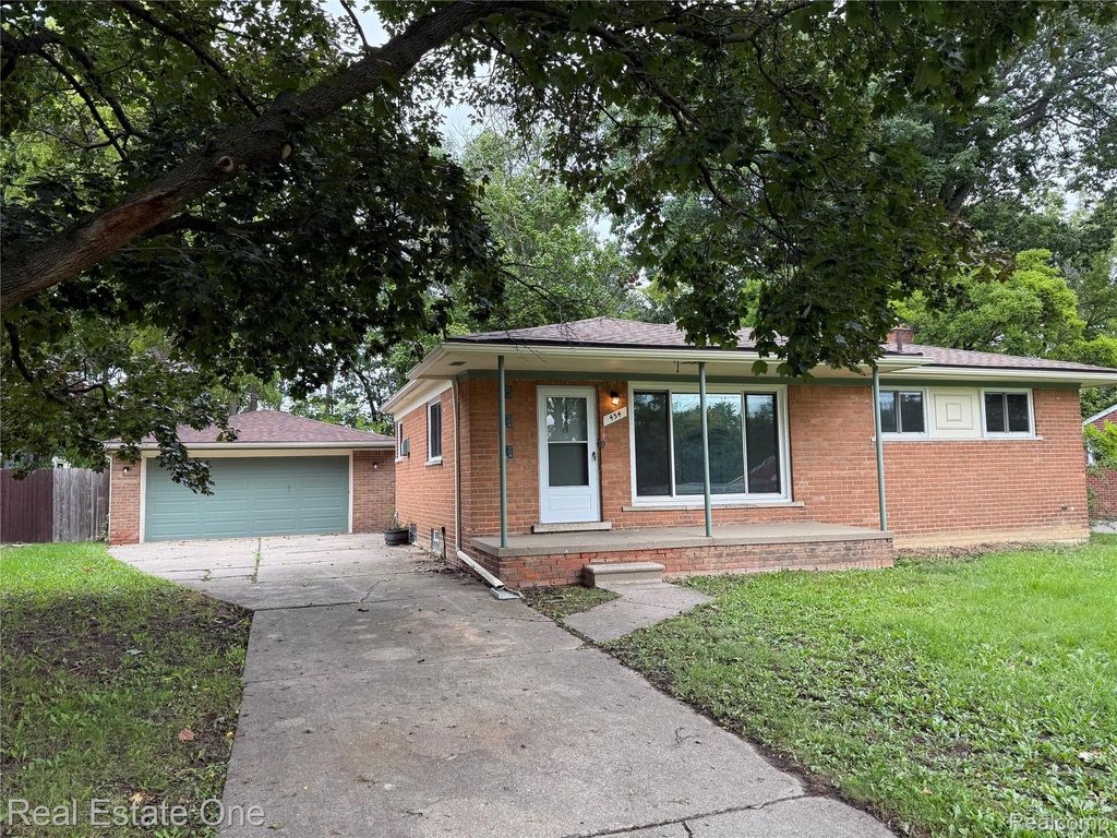 454 Tilmor Drive, Waterford charter township