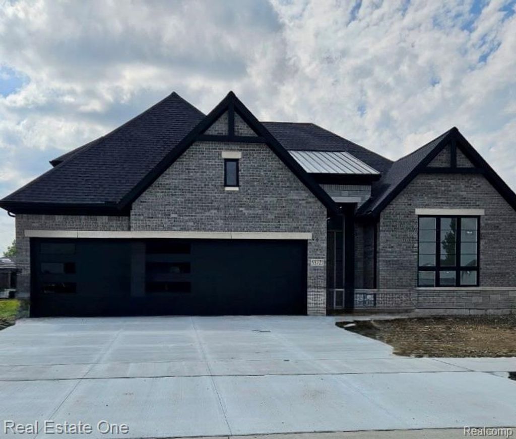 53721 Beck Court, Macomb