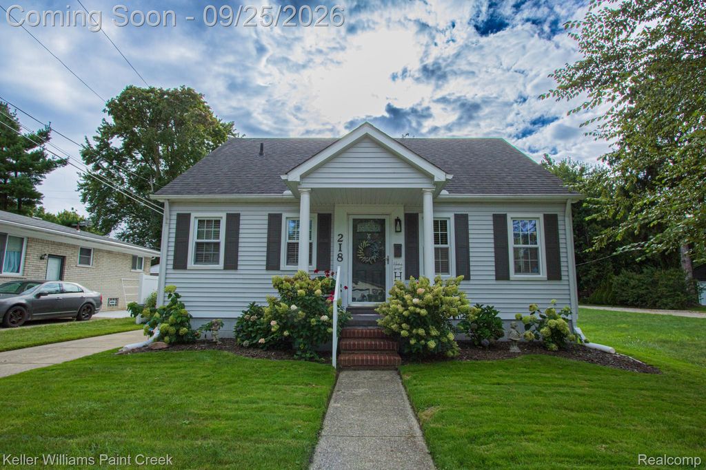 218 Riverside Drive, Mt. Clemens