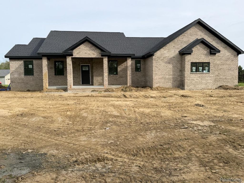 4104 Carriage Hill Drive, Attica township