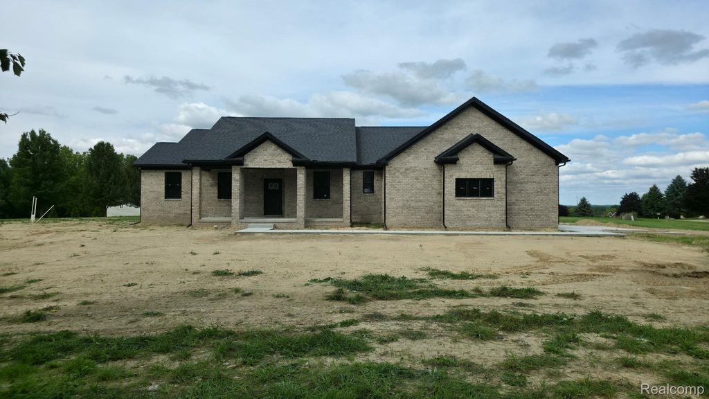 4104 Carriage Hill Drive, Metamora