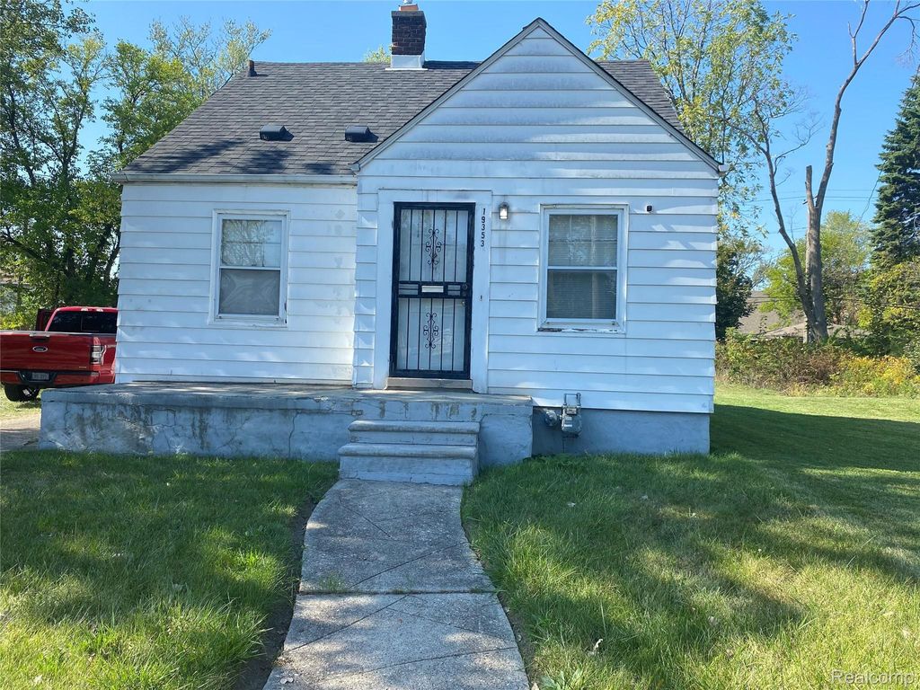 19353 Runyon Street, Detroit
