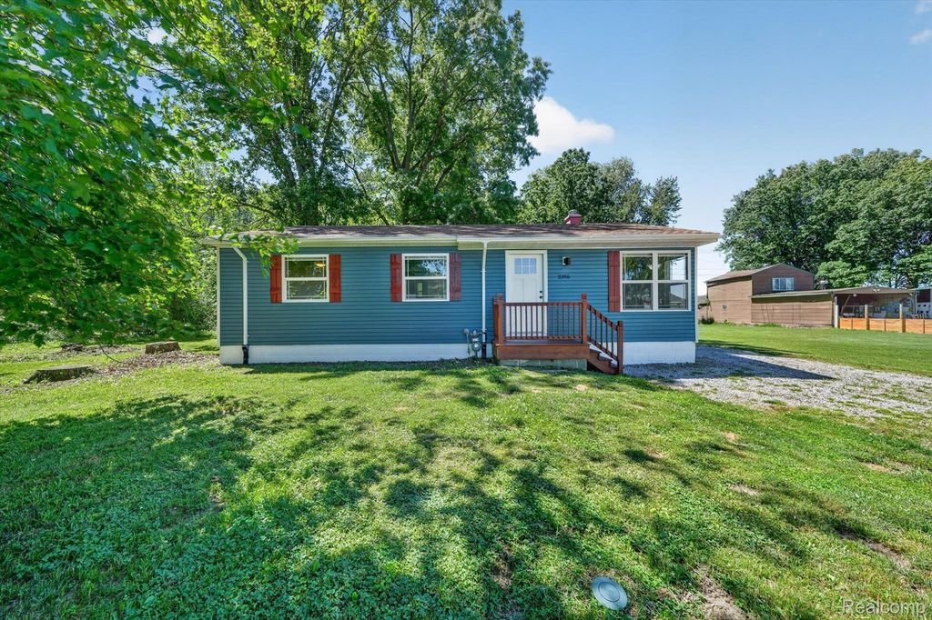 2185 N Channel Drive, Clay township