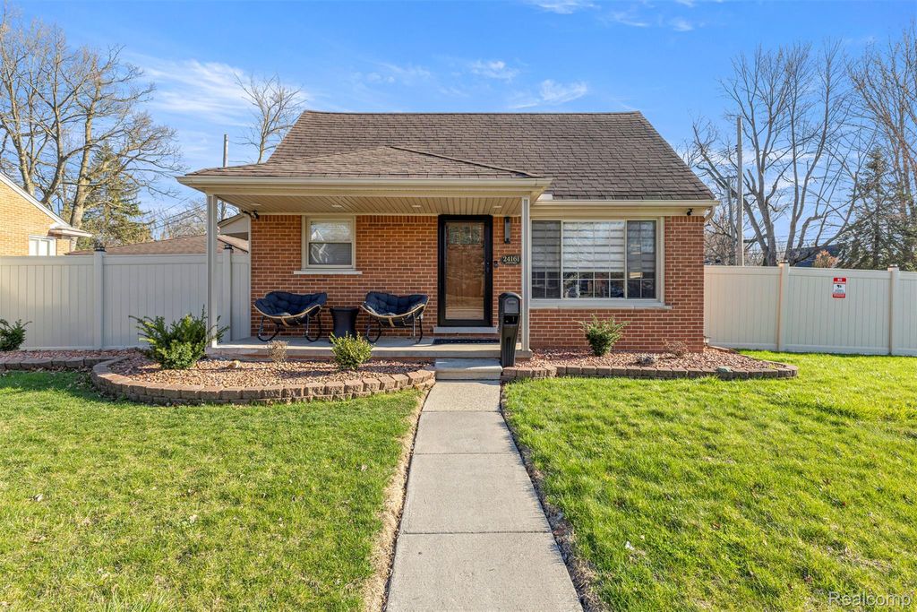 24161 Oxford Street, Dearborn city