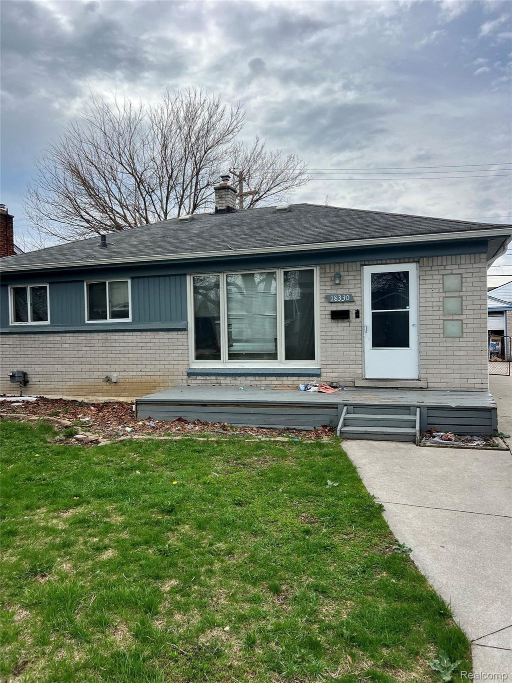 18330 Marquette Street, Roseville city