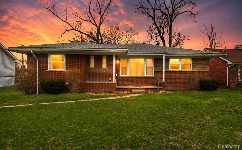 25253 Eureka Drive, Warren city