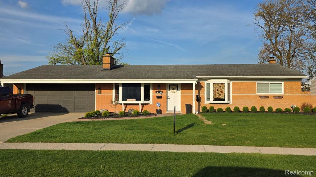 51241 Kingwood Drive, Shelby charter township