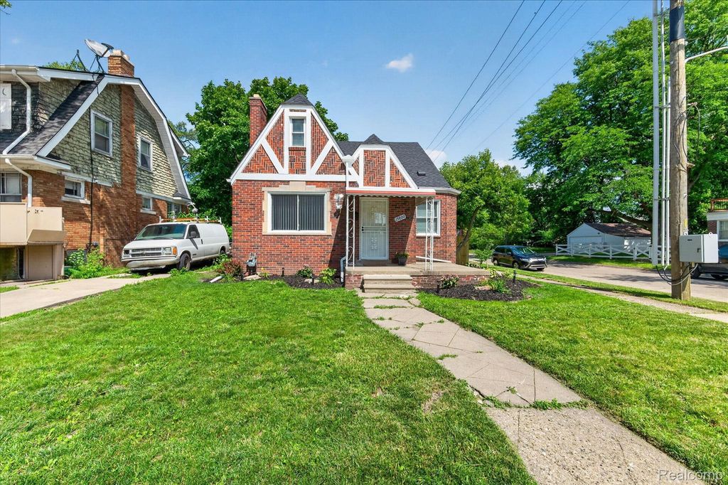 15800 Saint Marys Street, Detroit city