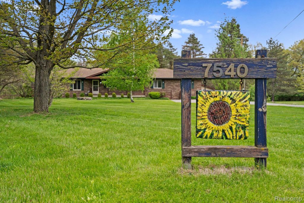 7540 Dexter Pinckney Road, Dexter township