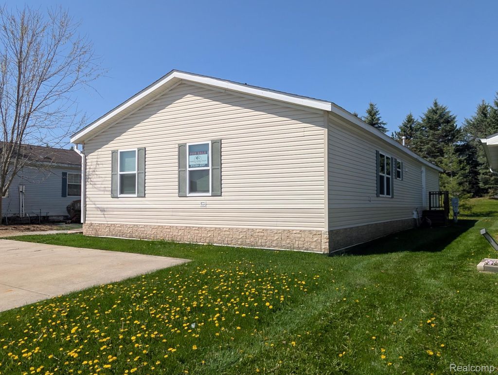 7 Brookfield, Swartz Creek city
