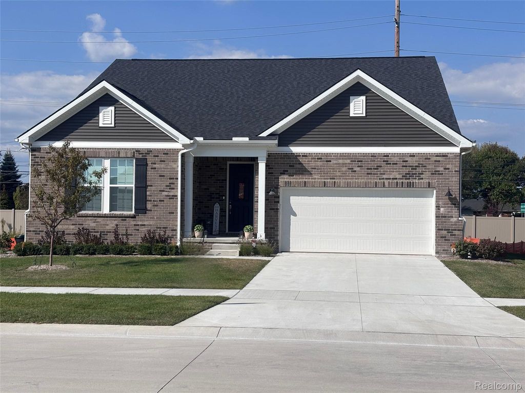 20505 West Kilburn Drive, Macomb township