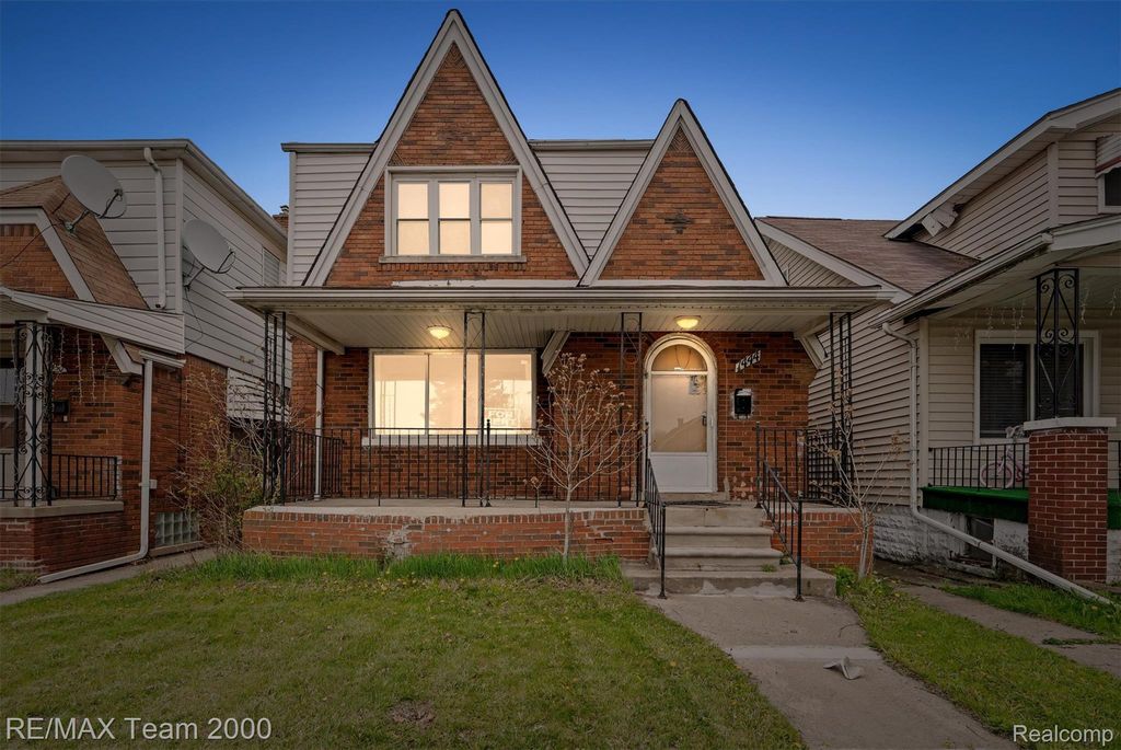7444 Kendal Street, Dearborn city