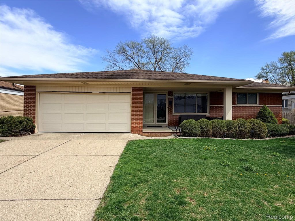 35774 Annette Drive, Sterling Heights city