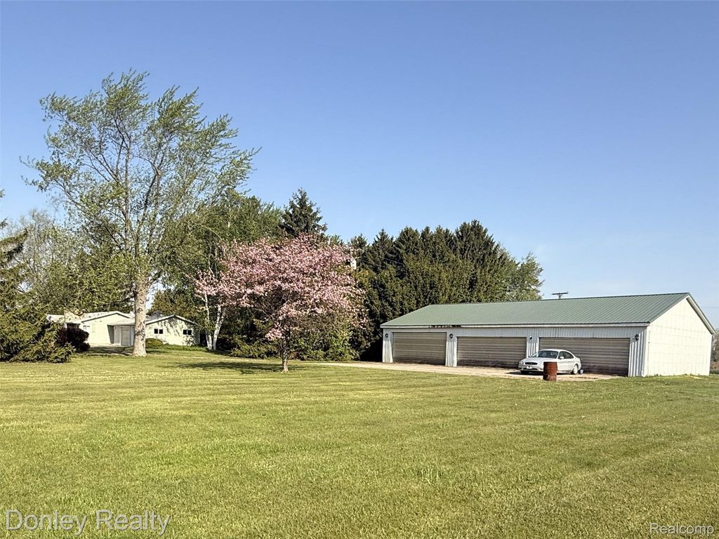 2100 W Sanilac Road, Moore township