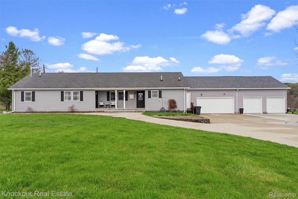 4800 Howell Road, Marathon township