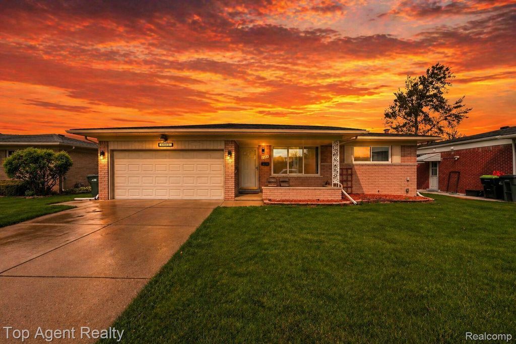 33437 Somerset Drive, Sterling Heights city
