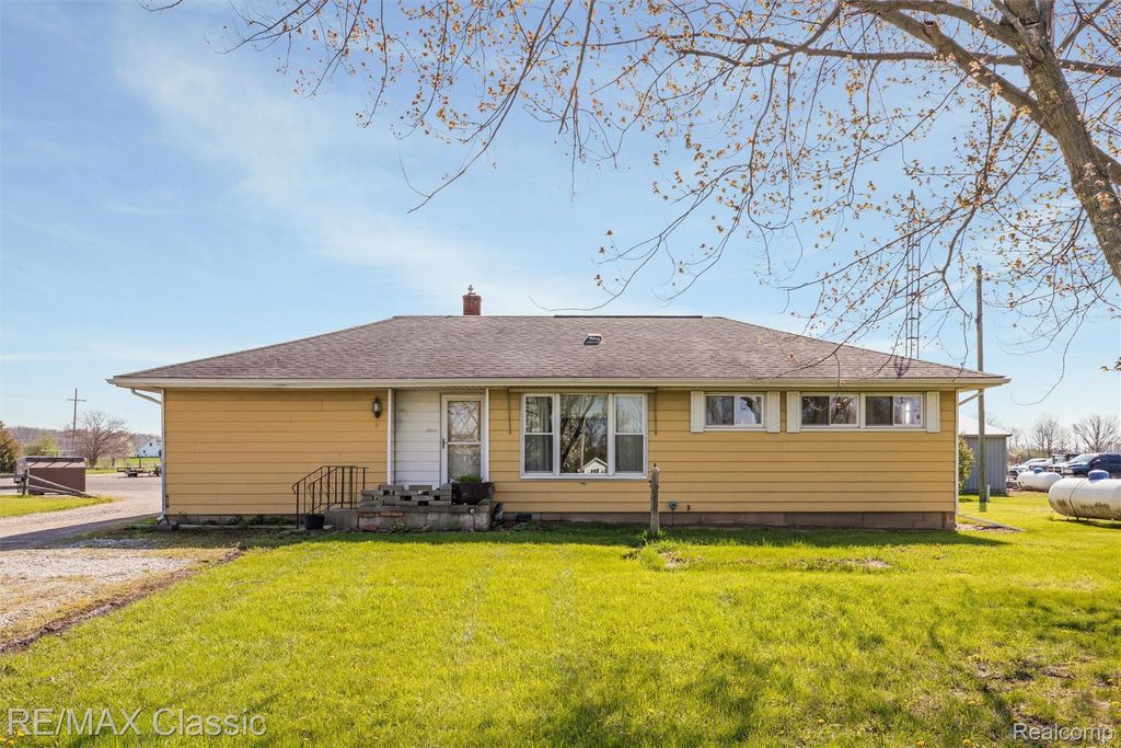 11024 Dennison Road, Milan township